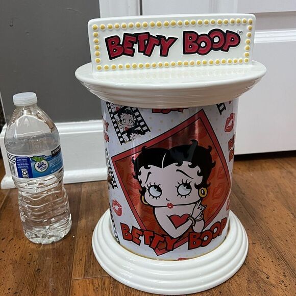 ⚡CLOSET CLEAR-OUT:PRICE DROP⚡Vintage Betty Boop Cookie Jar Tin Ceramic Base 2001 - Picture 2 of 7